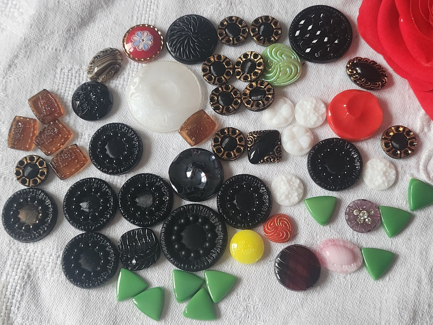 Lot 50 cabochons anciens en verre vintage panaché N°4  T2