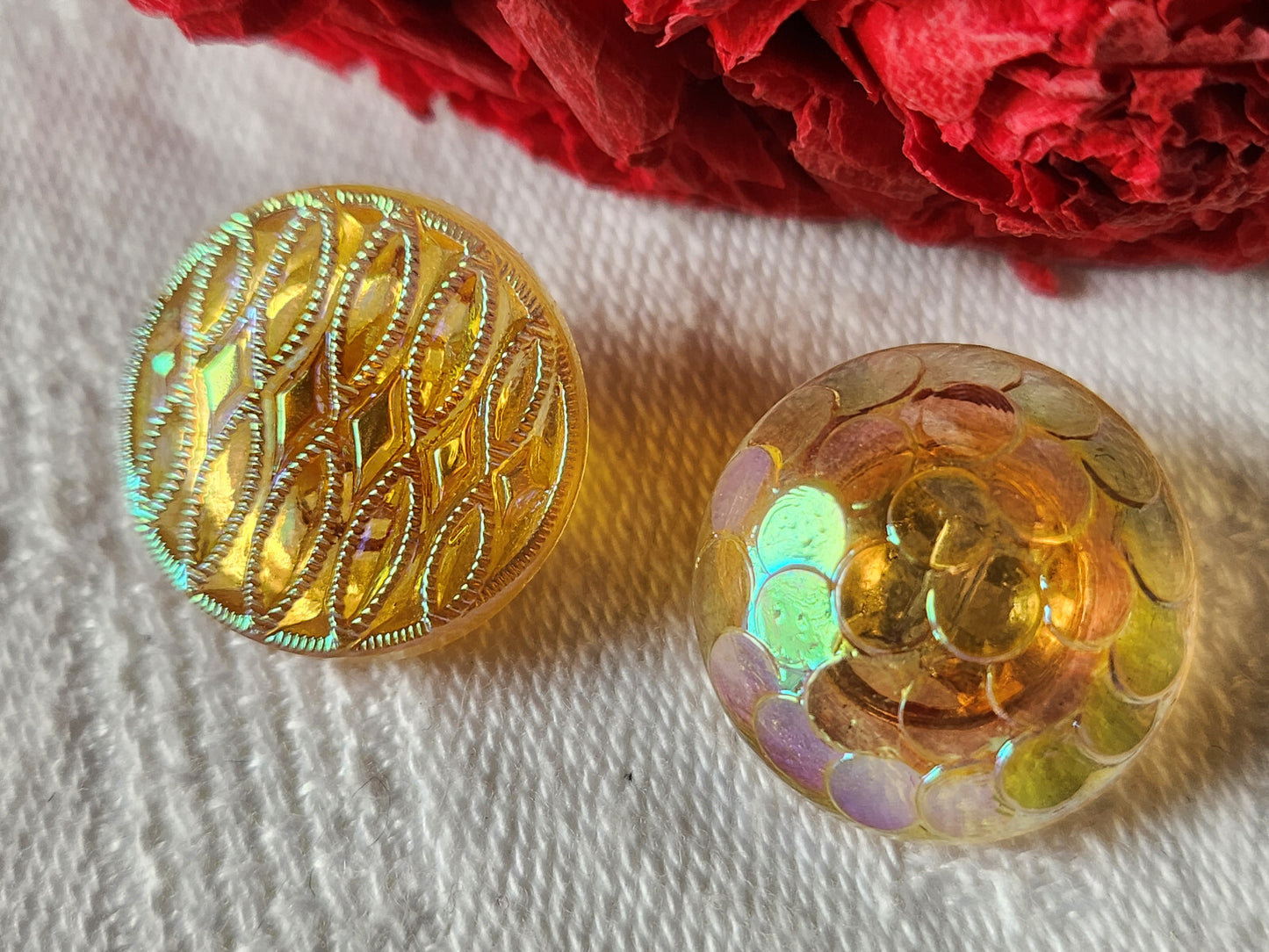 Duo boutons anciens en verre orange mordoré 1,7 et 1,8 cm G3D