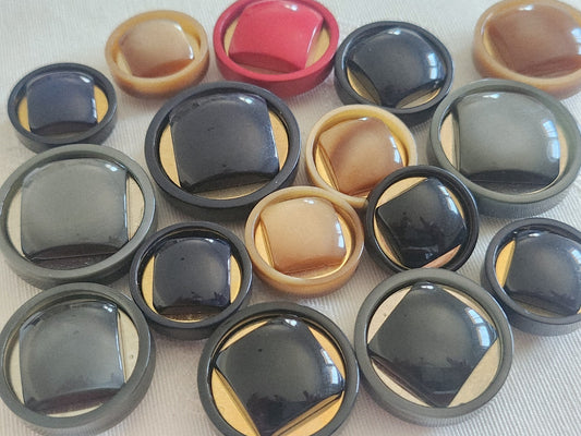Lot 16 boutons vintage panaché mm modéle pied 1,8 à 2,6 cm lourd  ref 6191