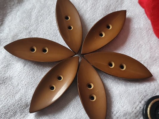 Lot 6 longs et étroits boutons vintage marron  4,6 cm sur 1,6 cm ref 5738