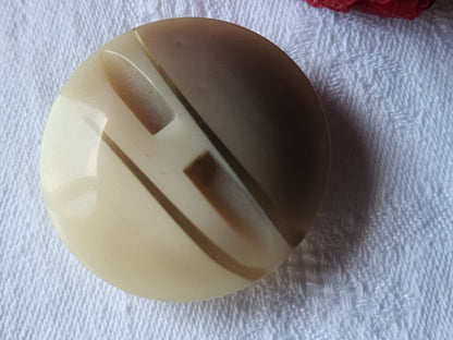 Enorme bouton vintage marron veiné creme pied 3,9 cm ref 3490