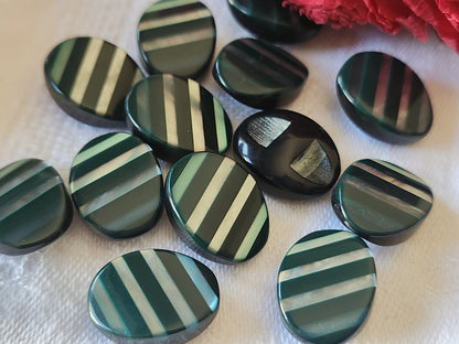 Lot 12 boutons vintage vert reflet nacré ovale pied 1,2 sur 1,7 cm ref 5287