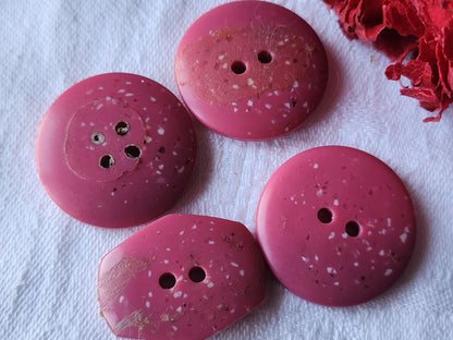 Lot 4 boutons vintage rose moucheté echantillon 2,6 cm ref 408