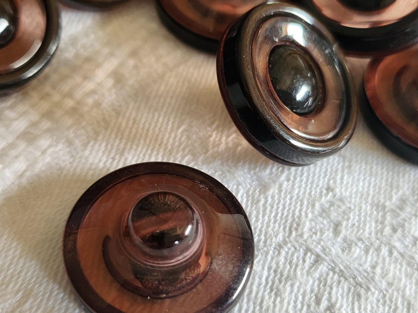 Lot 6 jolis boutons vintage marron transparent pied 2,2 cm ref 1119