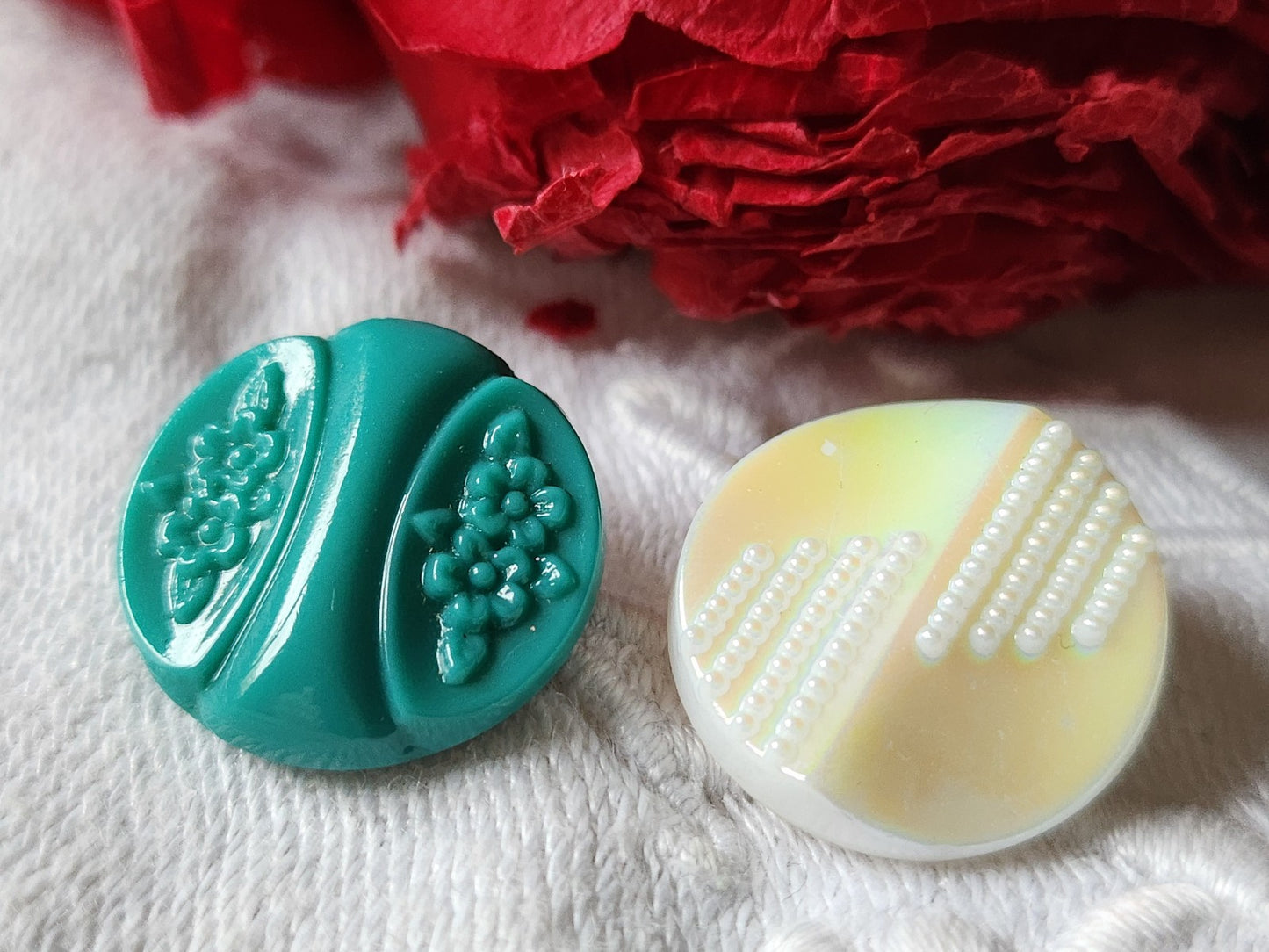 Duo boutons anciens en verre motif coloré 1,7 et 1,8 cm G16I