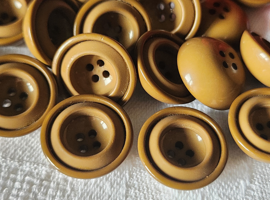 Lot 20  boutons vintage marron 1,8 cm ref 1594