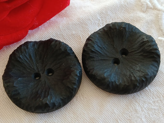 Duo énormes boutons vintage noir mat motif relief  3,8 cm XXL 38 mm ref 6472