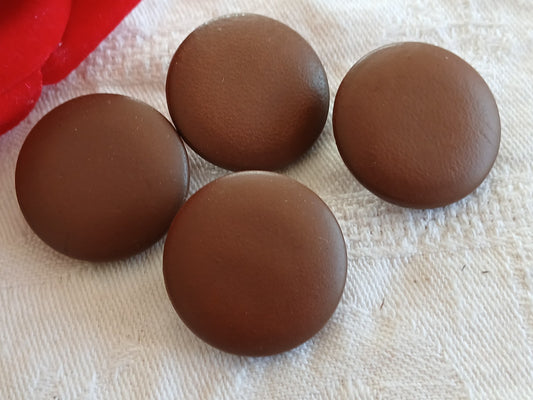 Lot 4 gros boutons anciens en cuir marron lisse pied 2,4 cm ref 6485