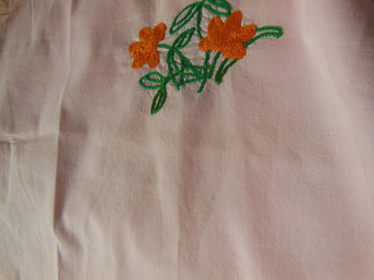 Chemise de nuit vintage rose  broderie dentelle à nettoyer B3