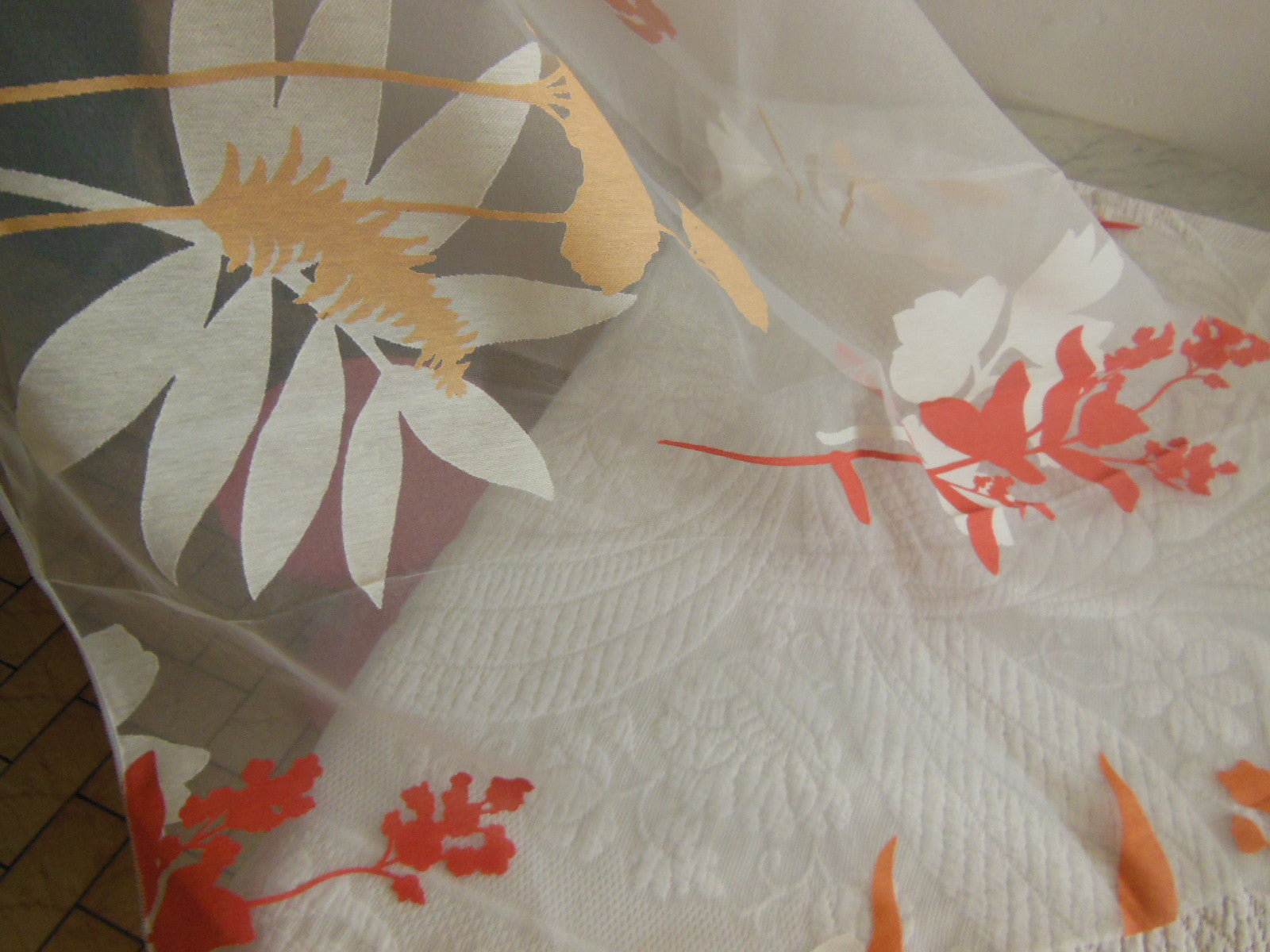 Coupon tissu luxe superbe voilage blanc orange blanc 93 cm sur 1 m 09 B6