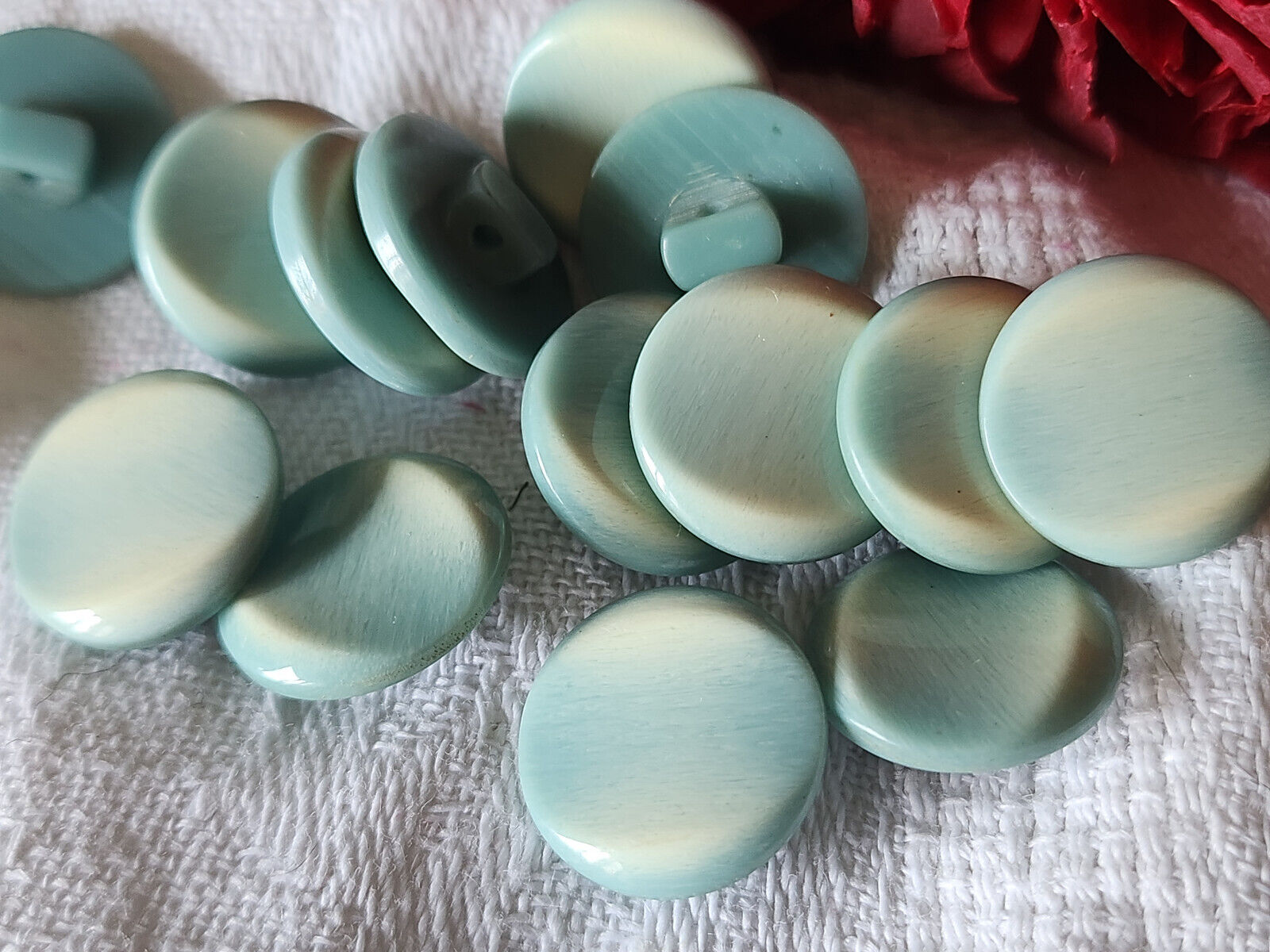 Lot 13 boutons vintage bleu blanc à pied 1,5 cm ref 3146