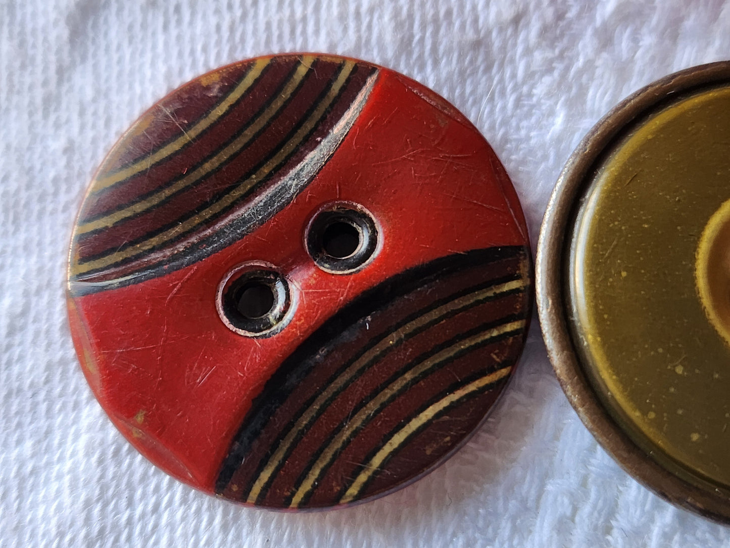 Duo boutons anciens en celluloïd collection colorés diamètre 2,7 cm D10O