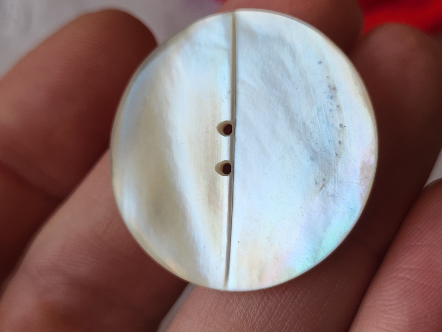 Gros bouton ancien en nacre blanc laiteux superbe 3,2 cm D8H