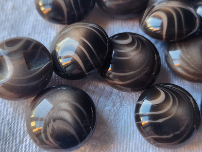 Lot 11 boutons vintage marron bombé veiné pied 1,7, cm camaieu ref 0014