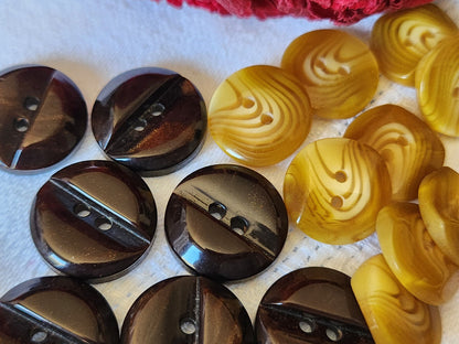 Lot 22 boutons vintage  marron 2 series 1,5 et 1,7 cm ref 5292