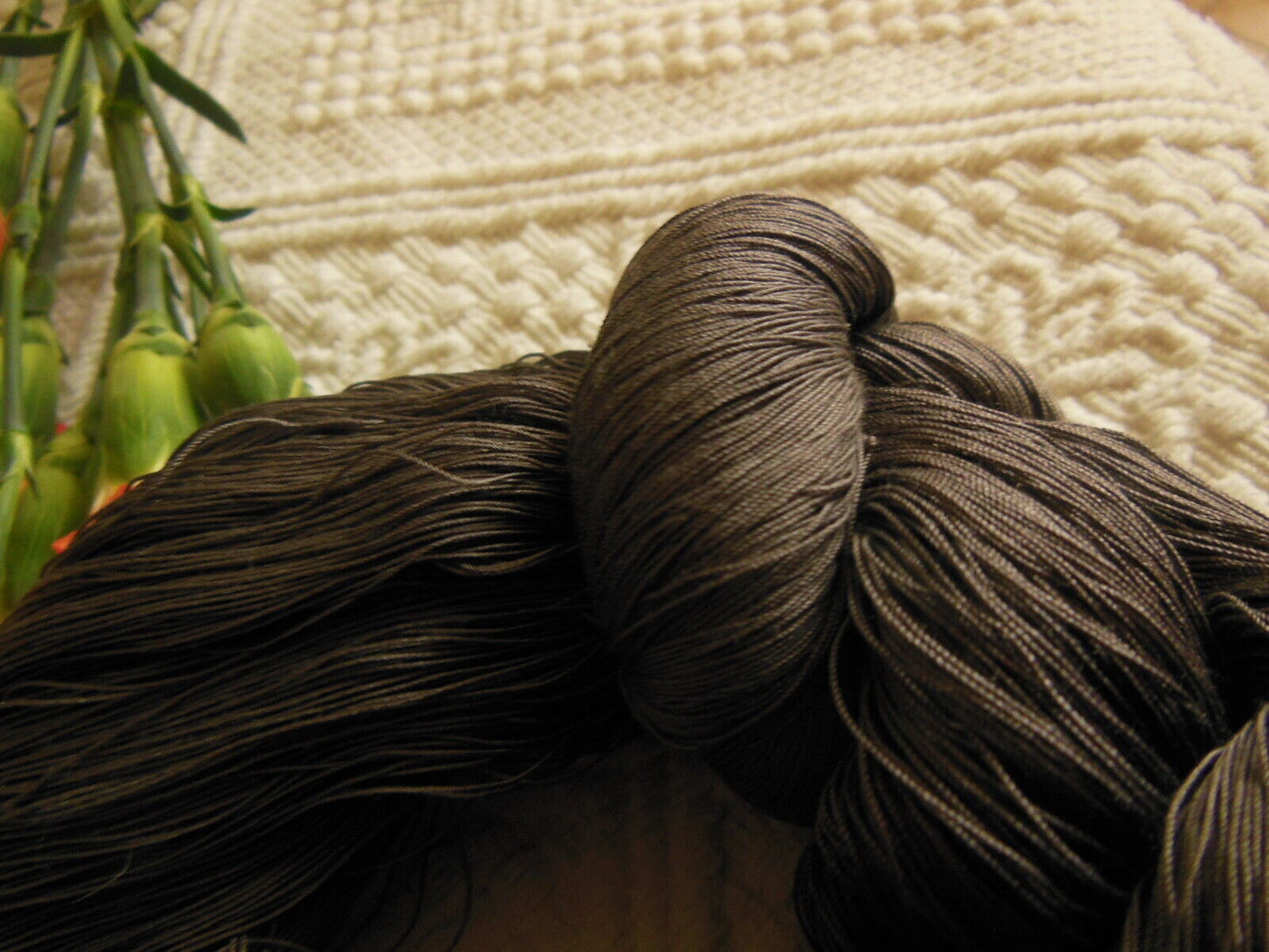 Gros écheveau ancien coton fil marron/ gris pour broderie  80 grammes  B7