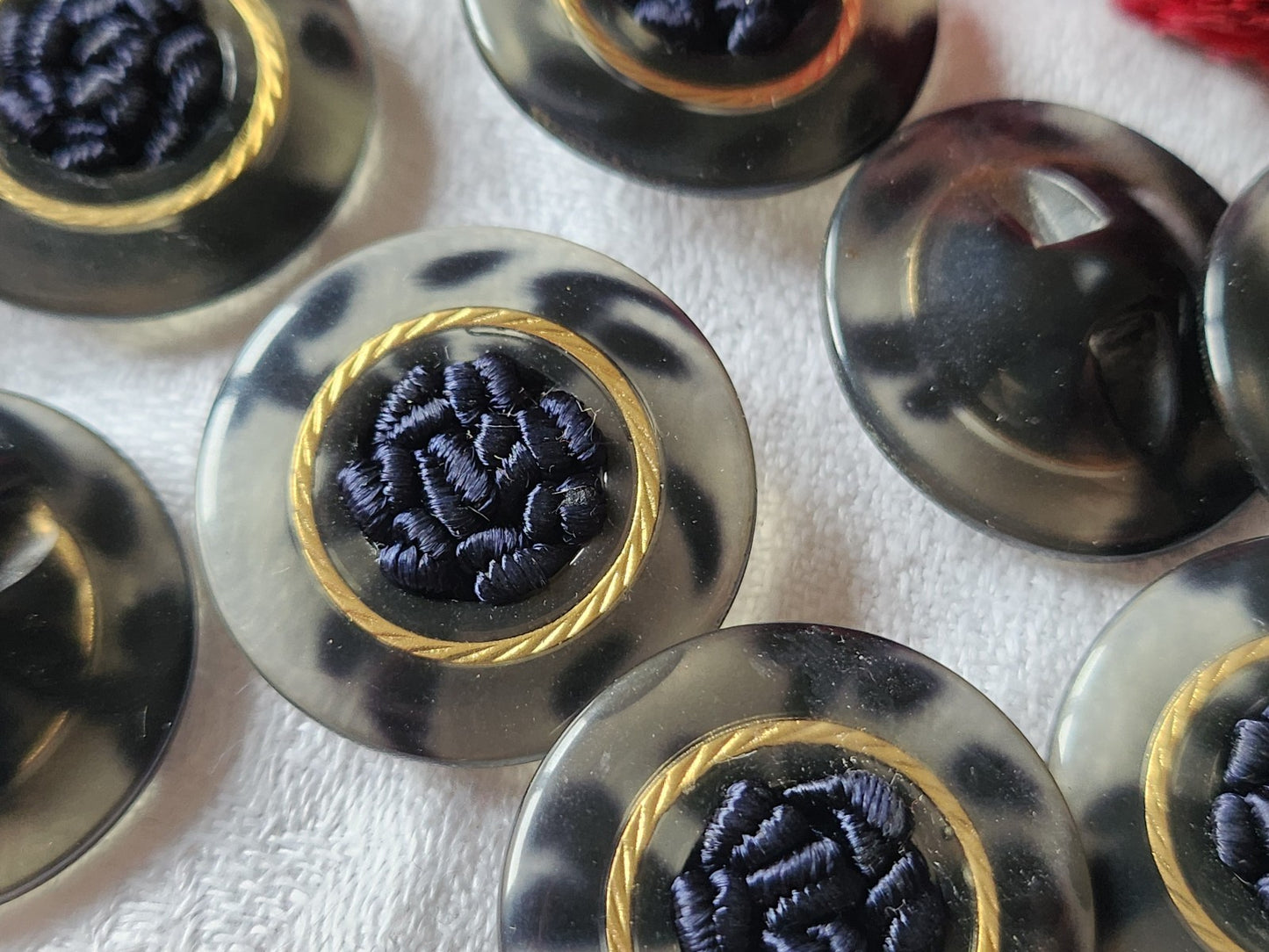 lot 6 gros boutons vintage coeur passementerie bleu noir à  pied 2,7 cm ref 2698
