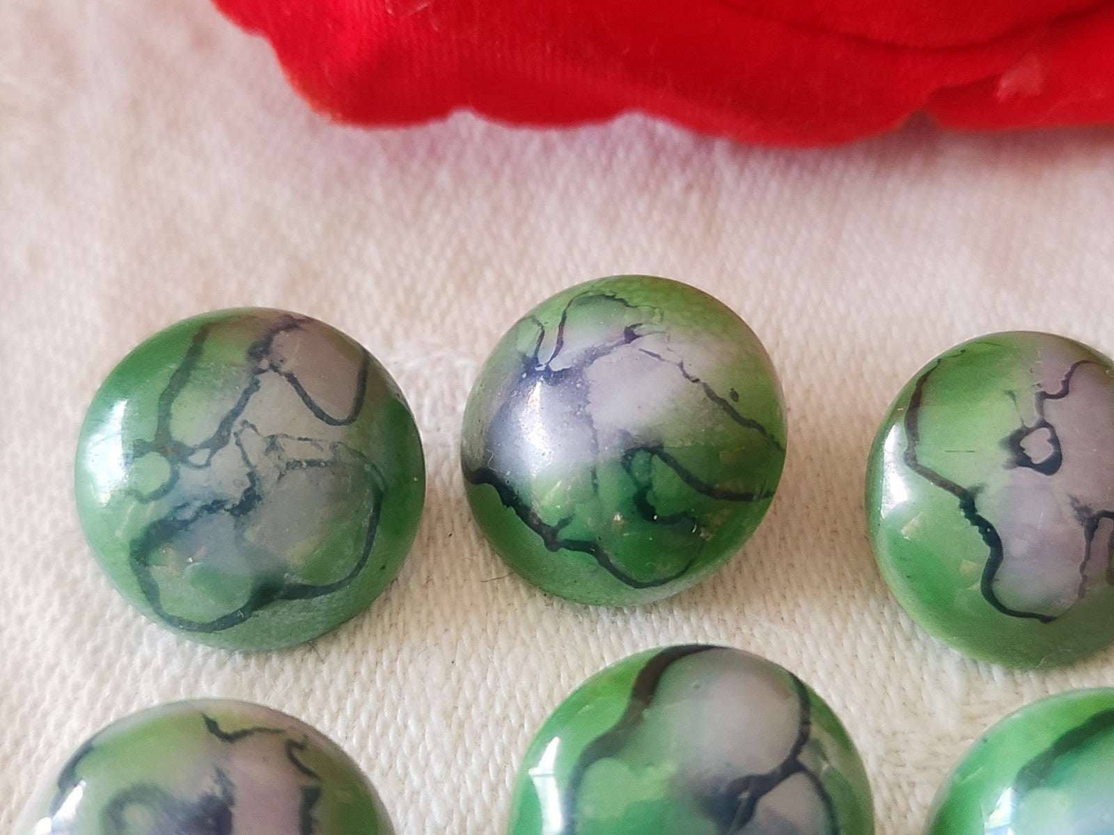 Lot 6 boutons vintage en verre bleu vert marbré ancien 1,5 cm ref 6446