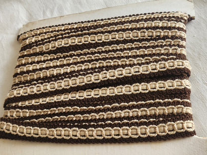 Galon vintage beige marron sur plaque 6 m 70 sur 1,8 cm A5
