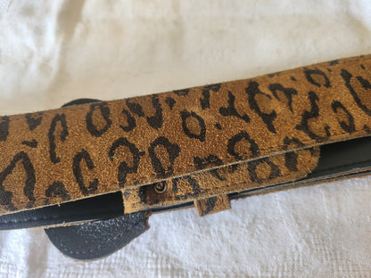 Ceinture ancienne vintage leopard daim marron 80 cm à 90 cm A4