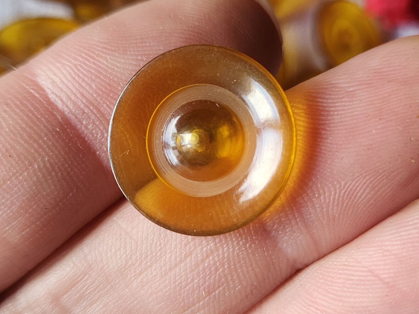Lot 5 boutons anciens marron/ miel  transparents pied métal 1,9 cm ref 2946