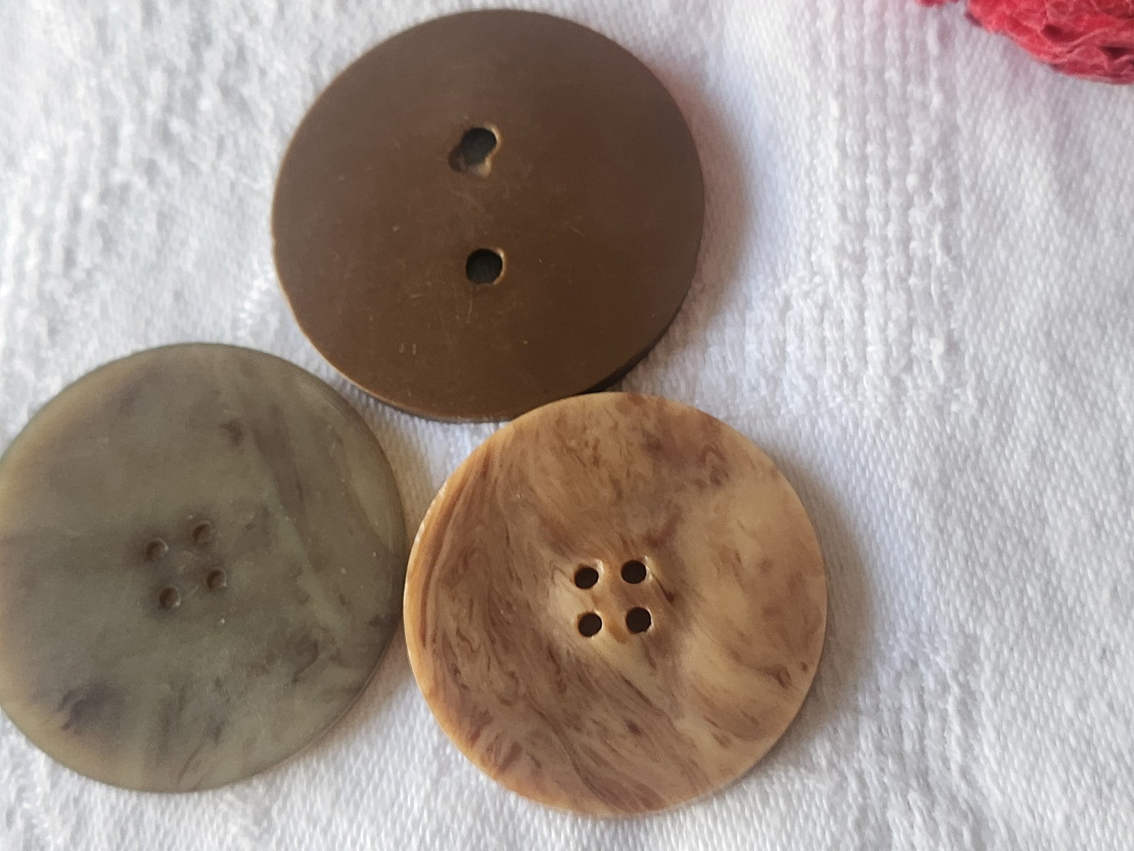 Trio boutons anciens  collection art deco 3,1 à 3,5 cm cm G13R