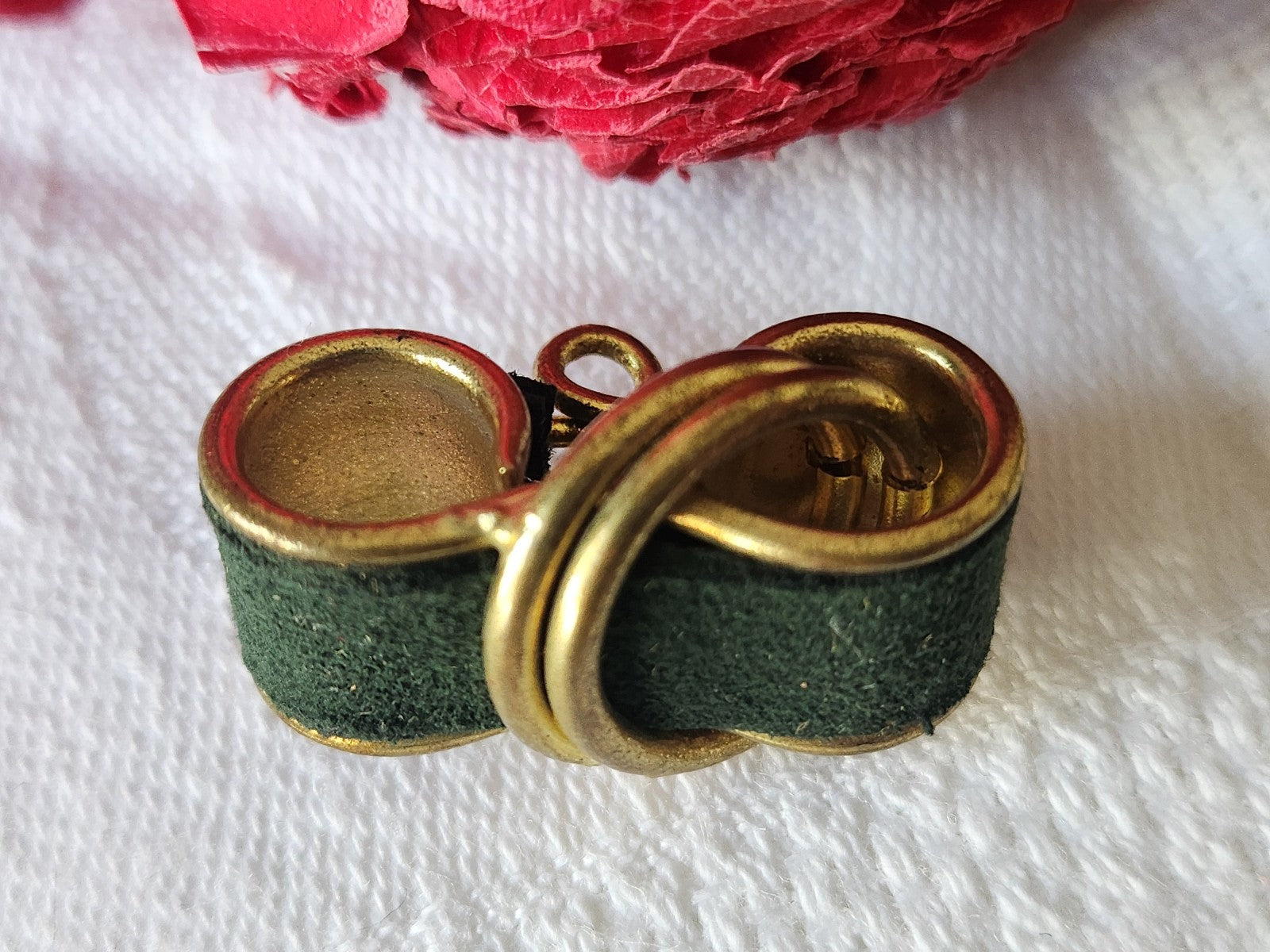 Collection bouton ancien en métal ornement parurier vert 2,6 cm G14K