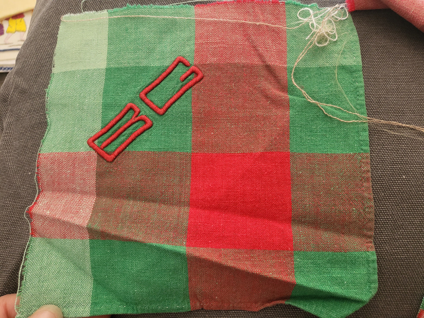 Lot 4 anciens monogramme BC ou BG  vert création patchwork couture recup  B6