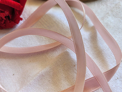 fin ruban ancien rayonne rose 5 mètres sur 1 cm modiste mercerie B5 n°11