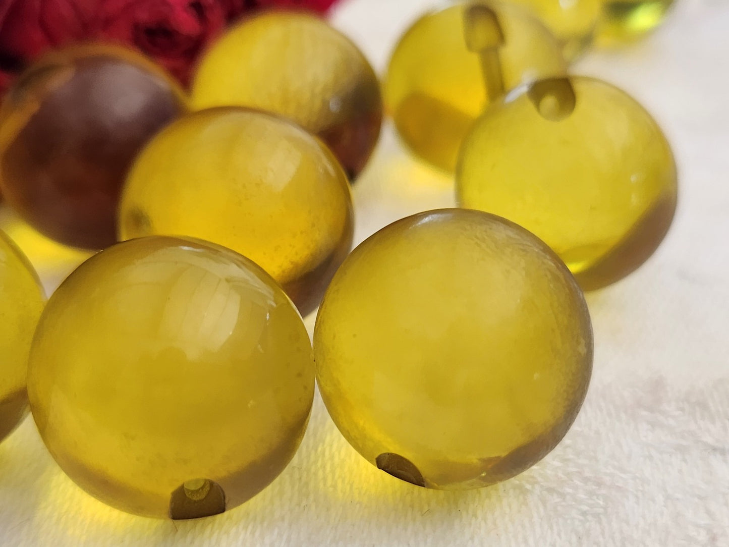 Lot 6 boutons vintage boule teinte jaune superbe 1,7 cm ref 1851