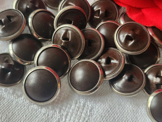 Lot 18 boutons anciens monture en metal marron 1,4 cm ref 1043